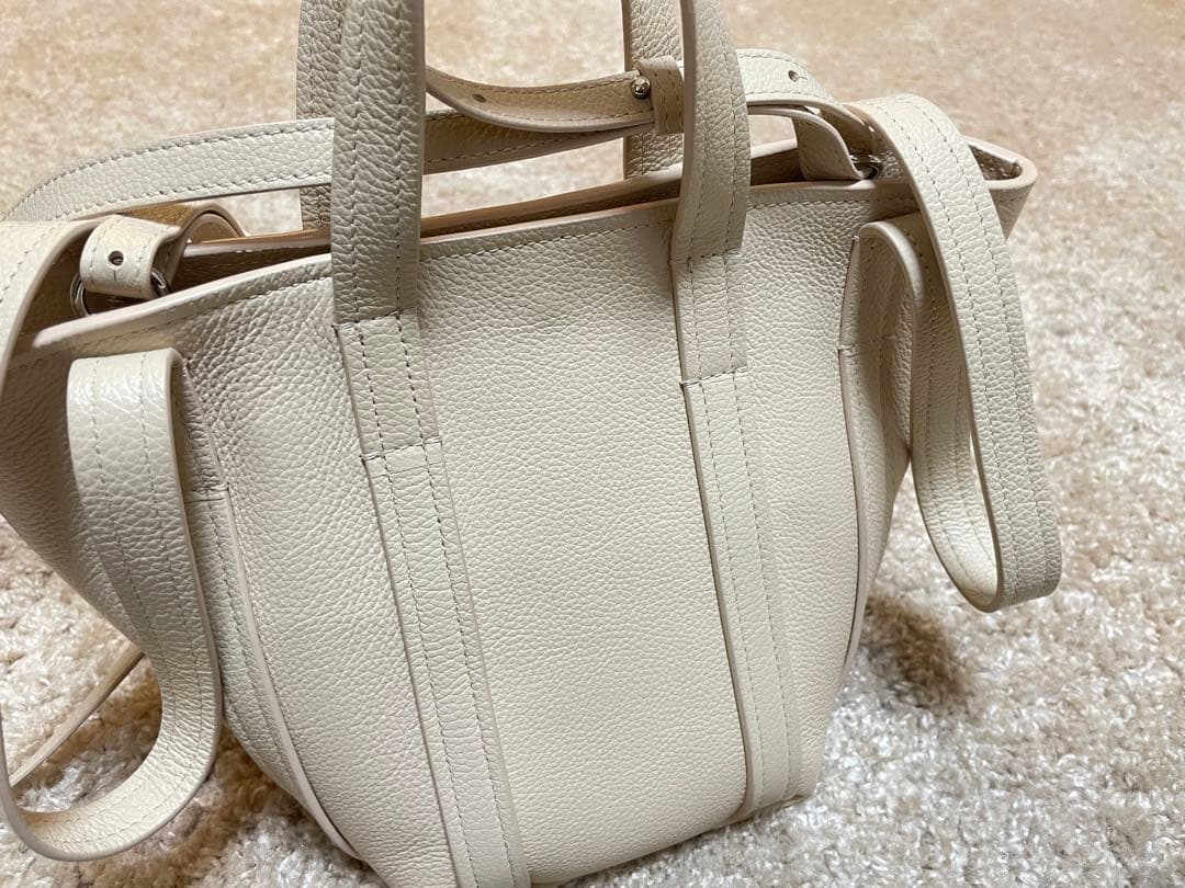 BALENCIAGA Beige Leather Handbag Shoulder Bag Authentic #QYFNYY