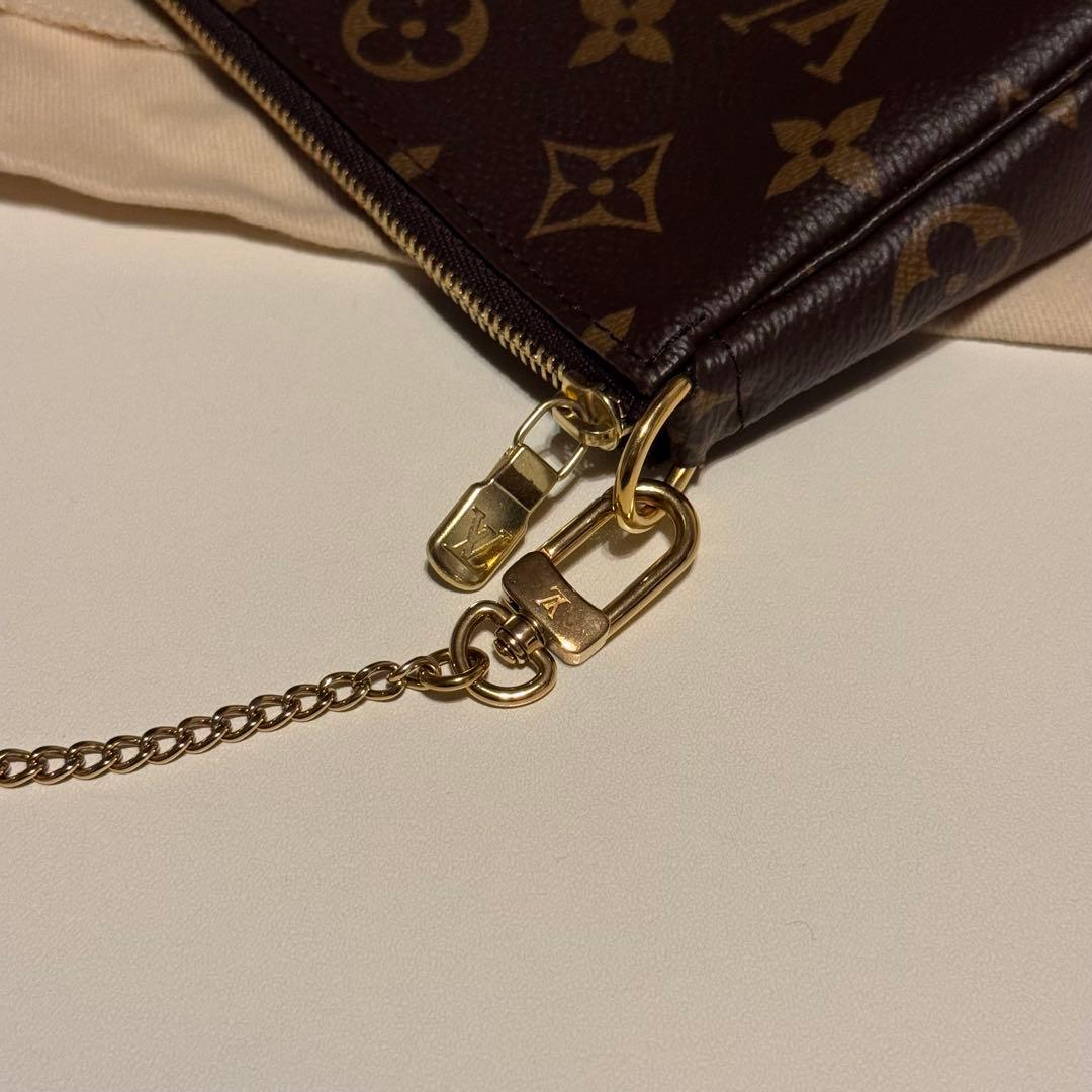 LOUIS VUITTON Mini Pochette Accessoires Monogram Canvas #QYIHF9