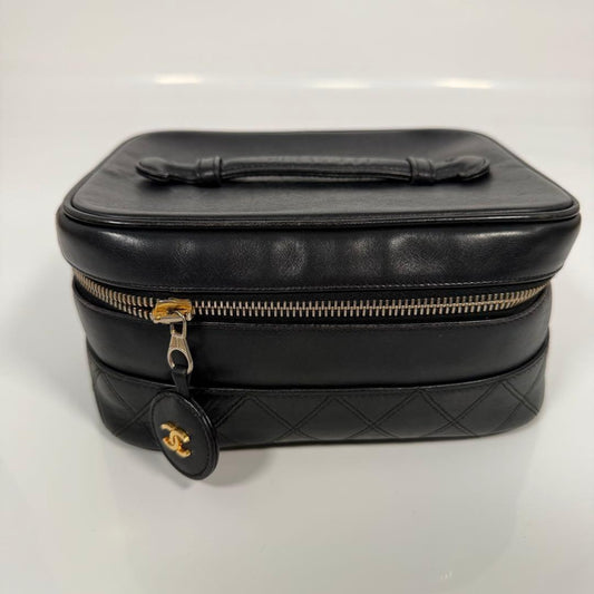 CHANEL Lambskin Bicolor Vanity Bag Black Gold Hardware w/ Box #QY916M