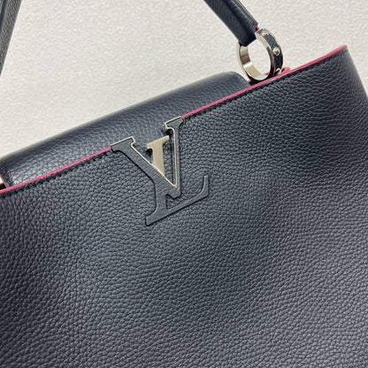 LOUIS VUITTON Capucines Navy Monogram Canvas Handbag #QY6OLZ