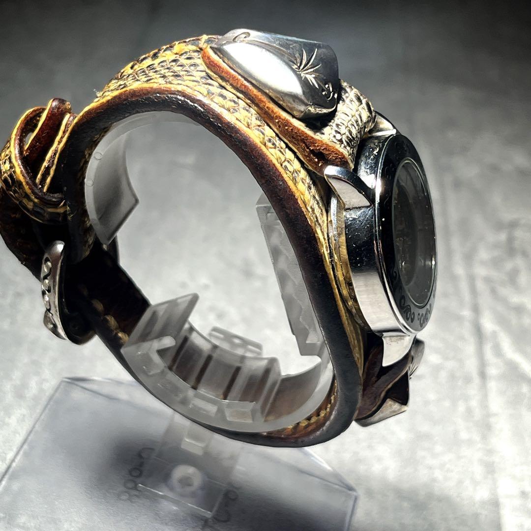 SAAD Model, Wrapped, Open Back Leather Belt Bracelet, Indian Style #QYD3G4