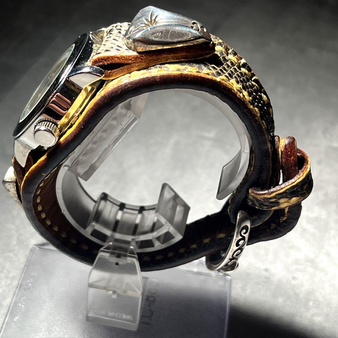 SAAD Model, Wrapped, Open Back Leather Belt Bracelet, Indian Style #QYD3G4