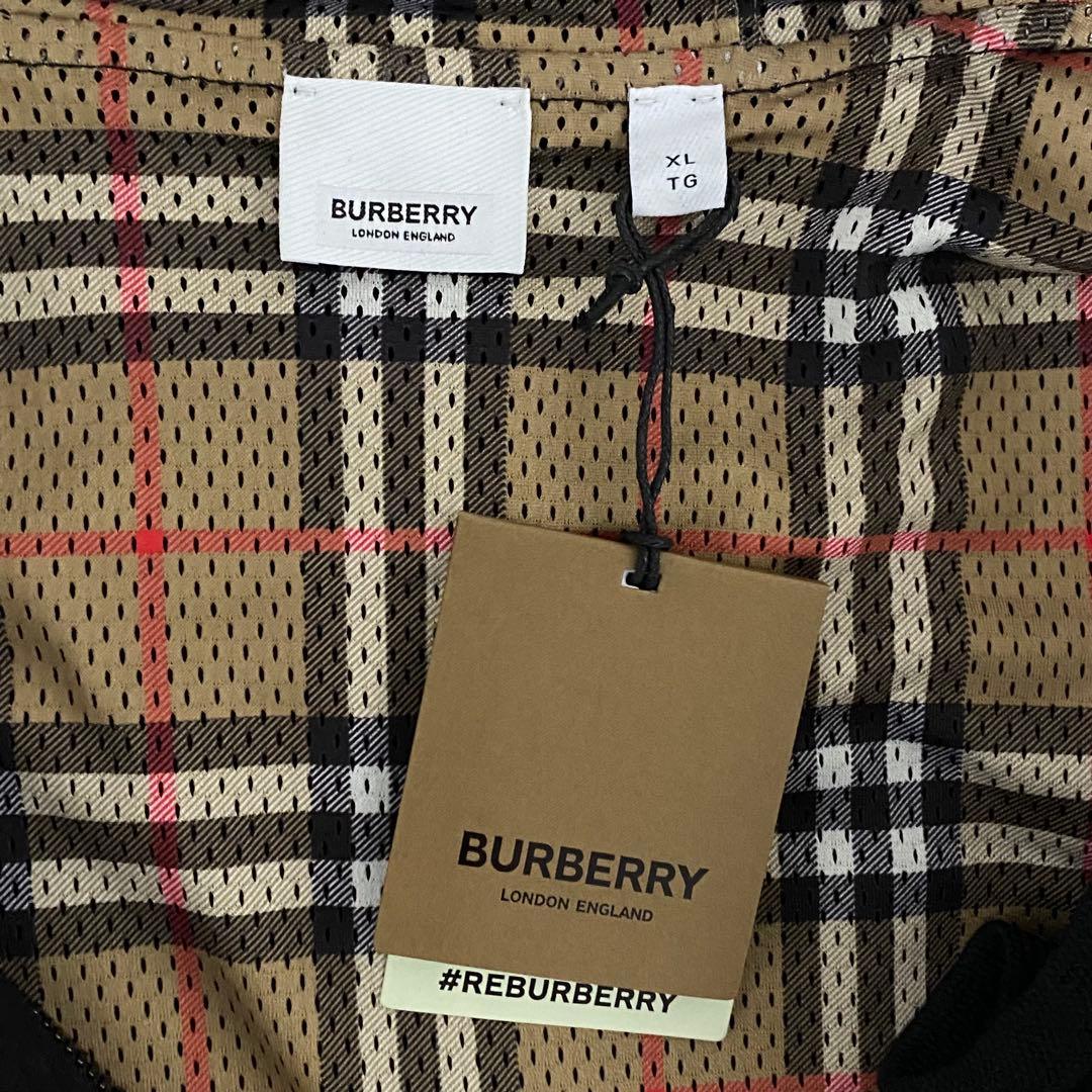 BURBERRY Vintage Check Zip-Up Hoodie in Black #QY90BQ