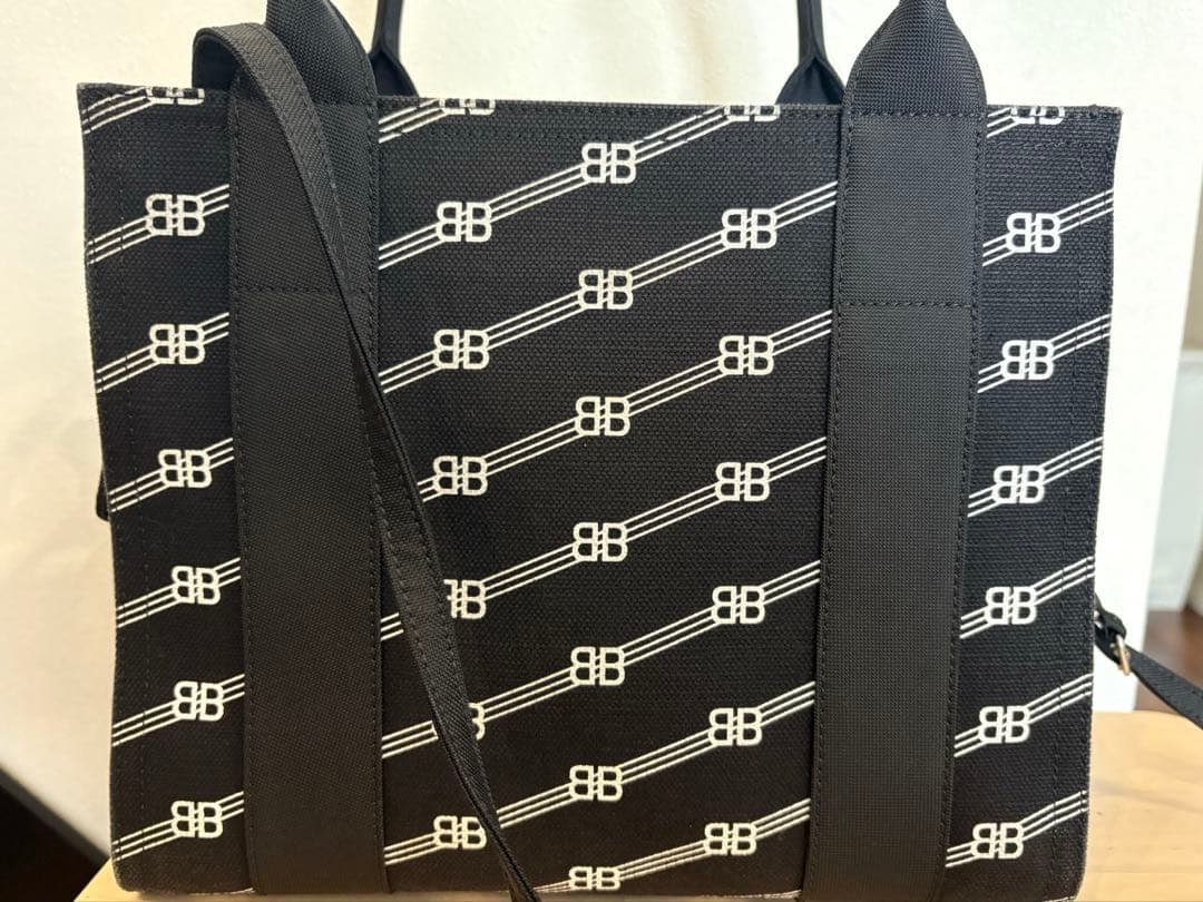 BALENCIAGA BB Monogram Black Tote Bag #QYCNCW
