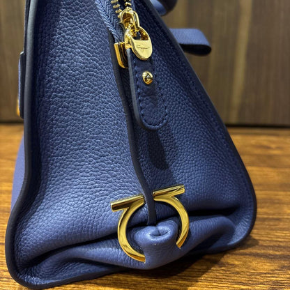 Salvatore Ferragamo handbag with hardware #QYEKV7