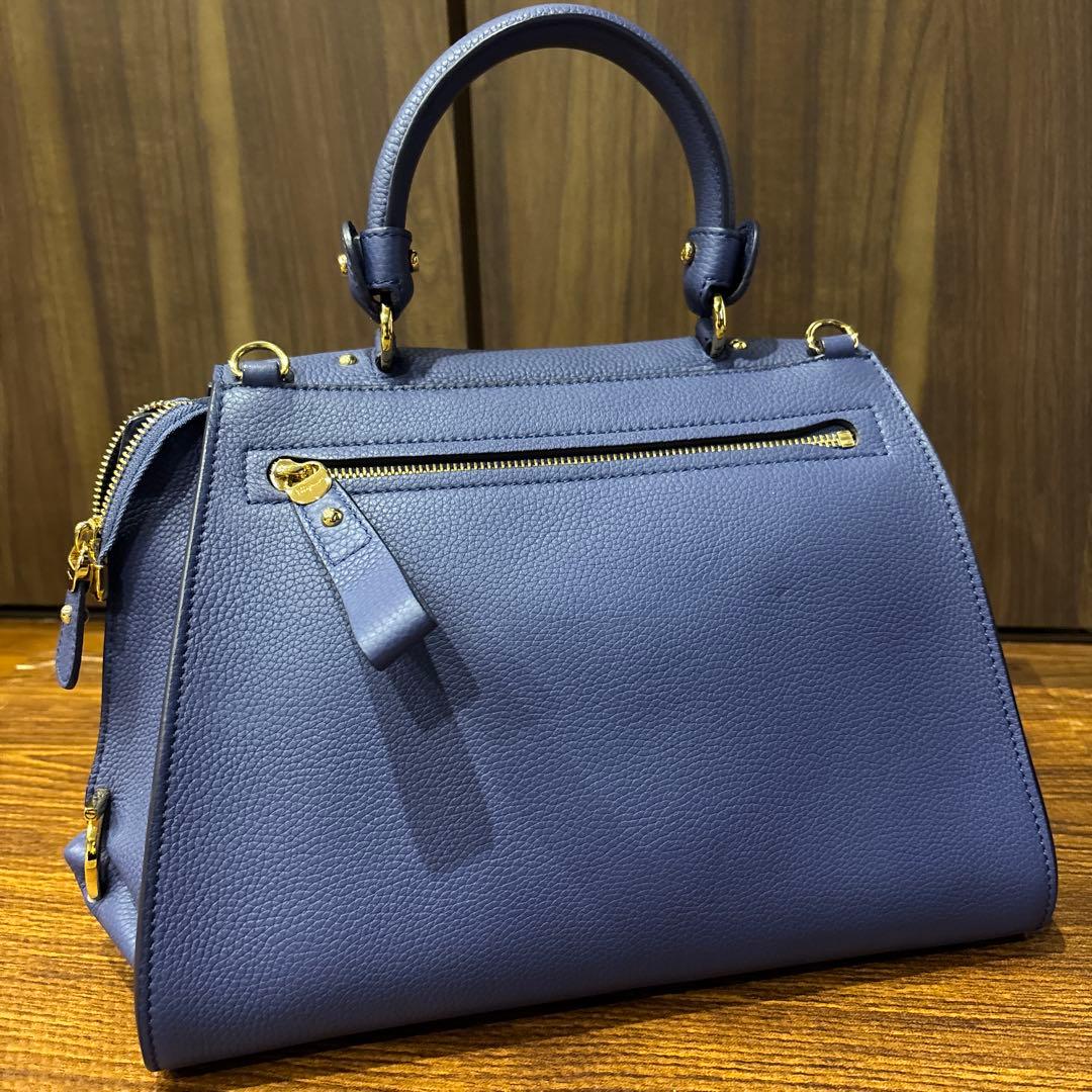Salvatore Ferragamo handbag with hardware #QYEKV7