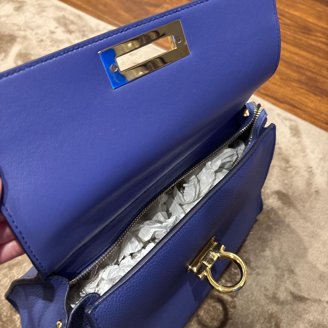 Salvatore Ferragamo handbag with hardware #QYEKV7