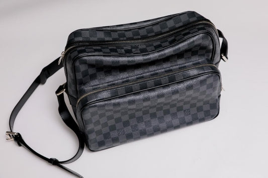 LOUIS VUITTON Damier Graphite Shoulder Bag 831 Black #QY12Z3