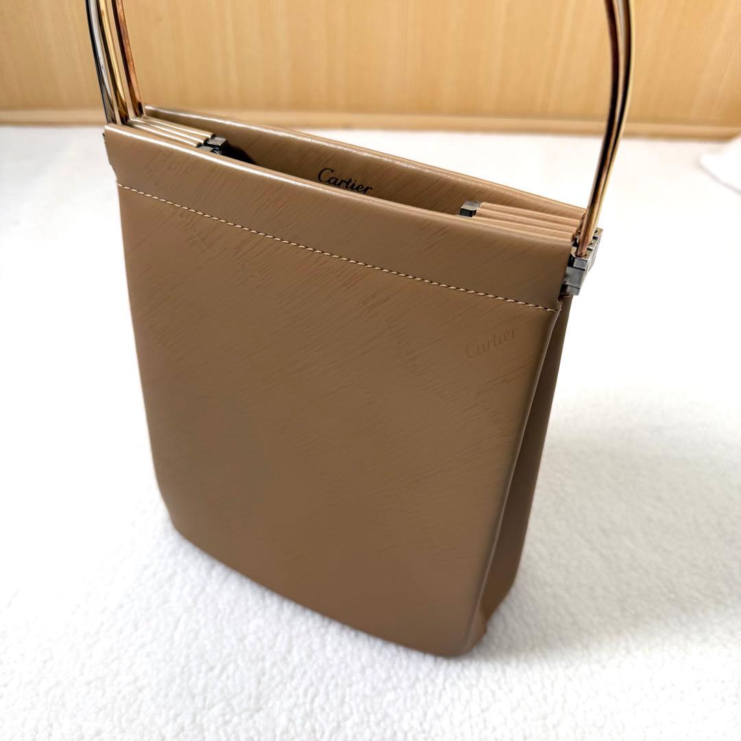 Cartier Trinity Leather Handbag Beige Gold Hardware Mint #QY3HCK