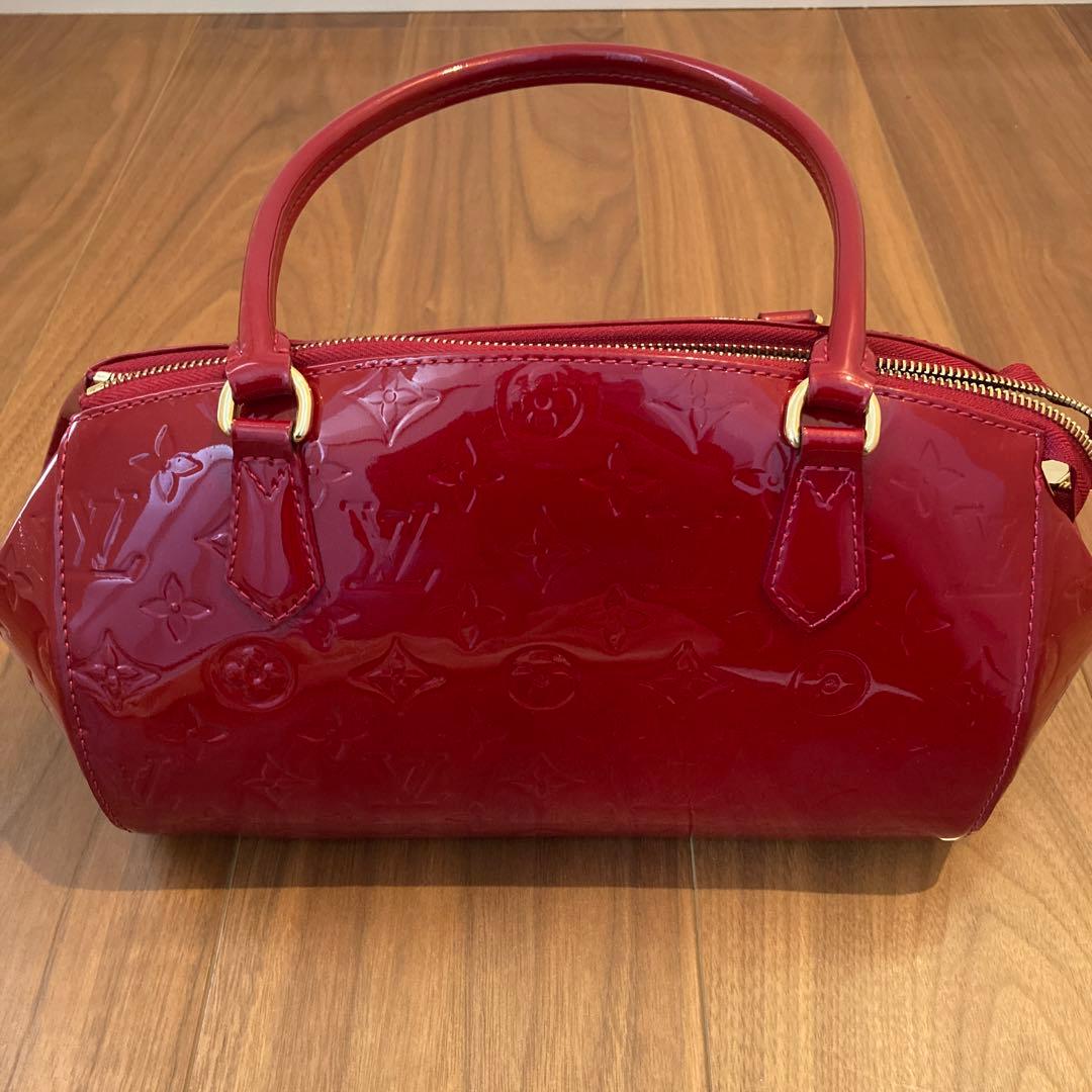 LOUIS VUITTON Red Enamel Monogram Handbag #PGJZ6K