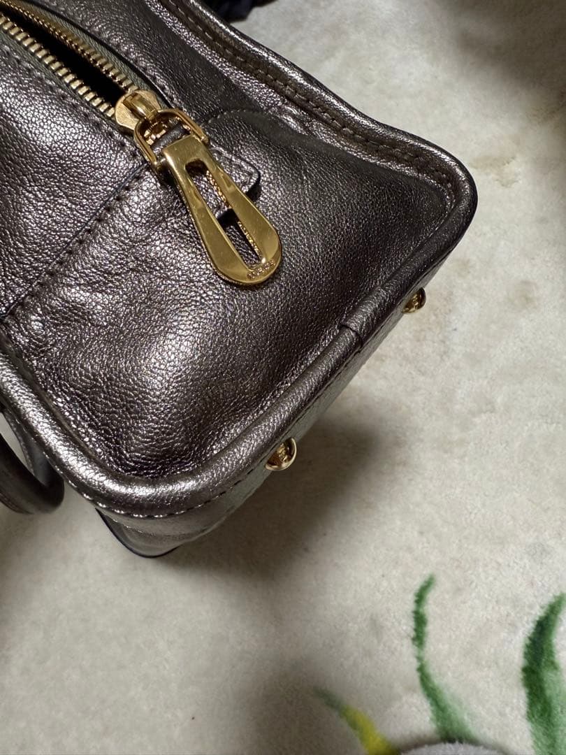 LOEWE Amazona 28 Silver Leather Handbag Hawaii Purchase #QYDBU4