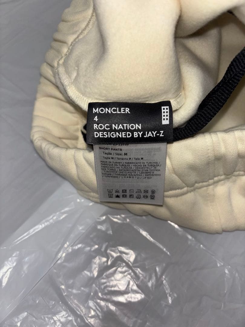 Moncler Roc Nation shorts, size M #PC13AP