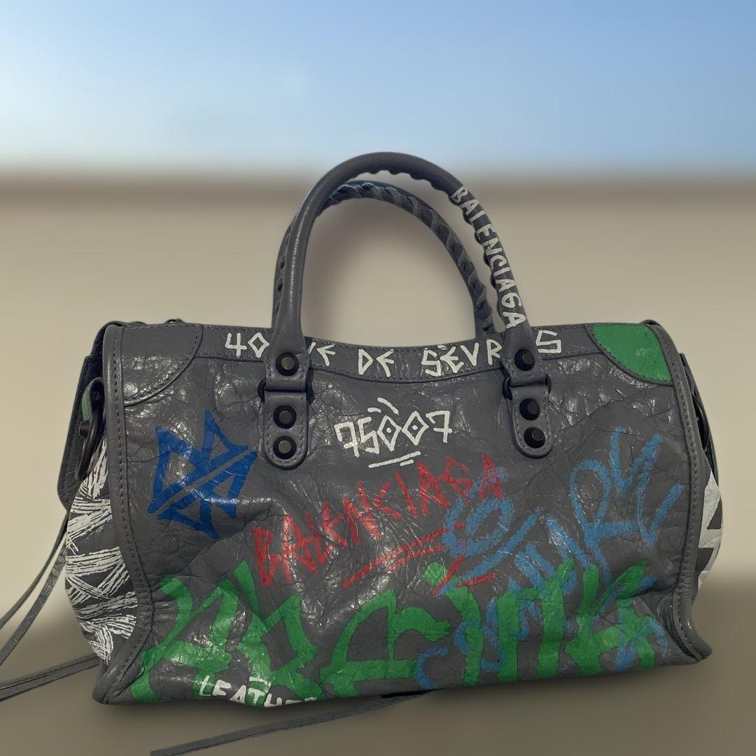 BALENCIAGA Graffiti Print 2-Way Grey Leather Handbag #QYGIYU