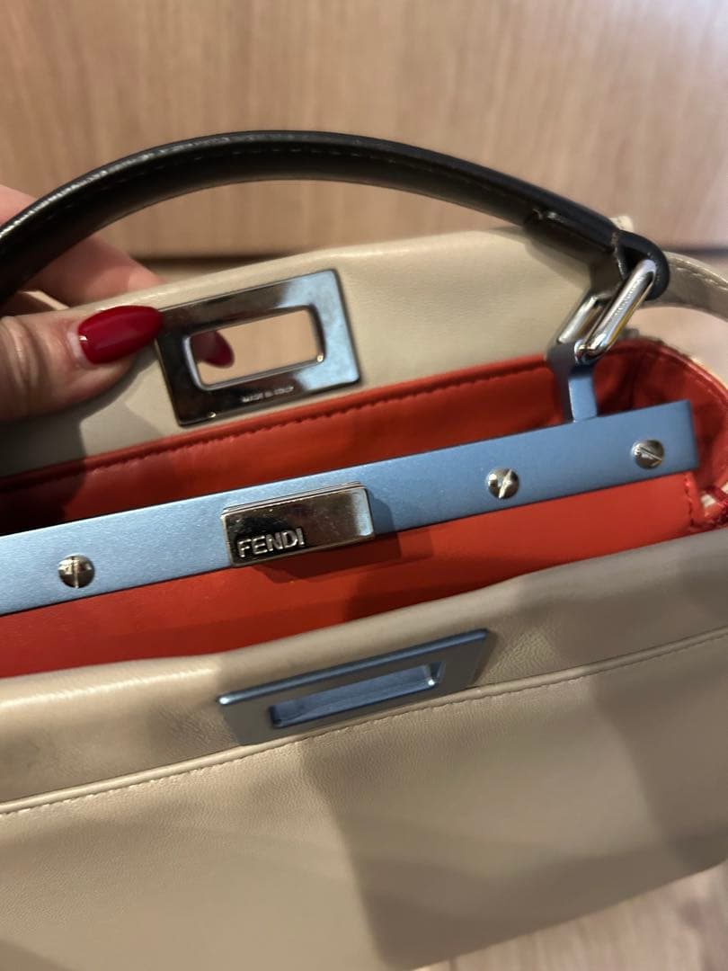 FENDI beige handbag Peekaboo #QYETTC