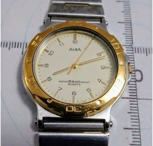 Rare Item Showa Retro Alba Morioka Tokei Wristwatch V801-0300 #PG01FS