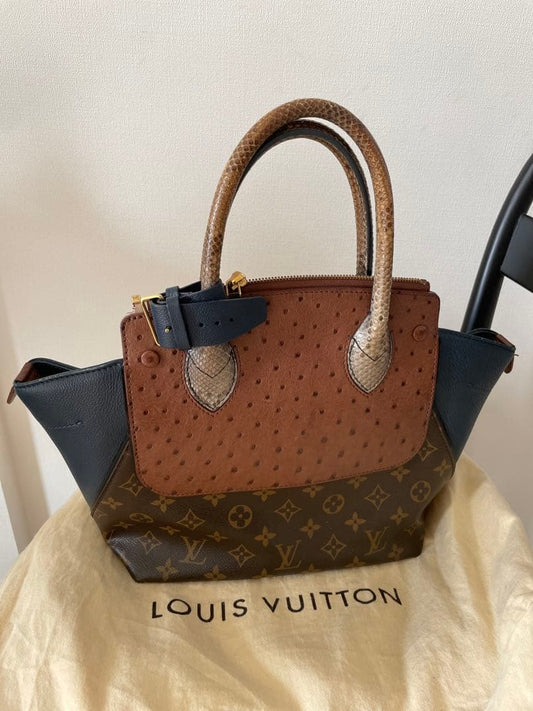 LOUIS VUITTON Exotic Tote Handbag #QY7JFE