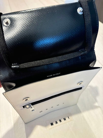 MARNI Shoelace Strap Shoulder Bag Bicolor White Black W16 H20 #QY6UZE