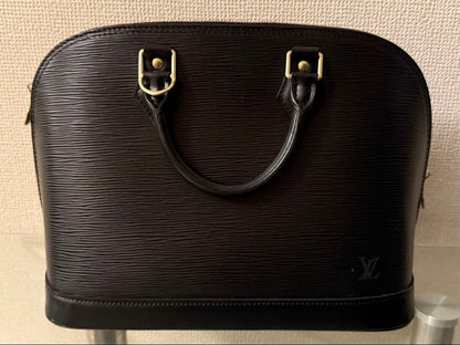LOUIS VUITTON Epi Leather Black Handbag LV Logo Fine Scratches From Japa #QYDIQ2