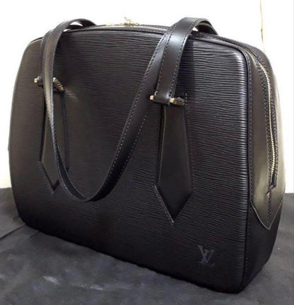 LOUIS VUITTON Epi Black Handbag #QYKEC7