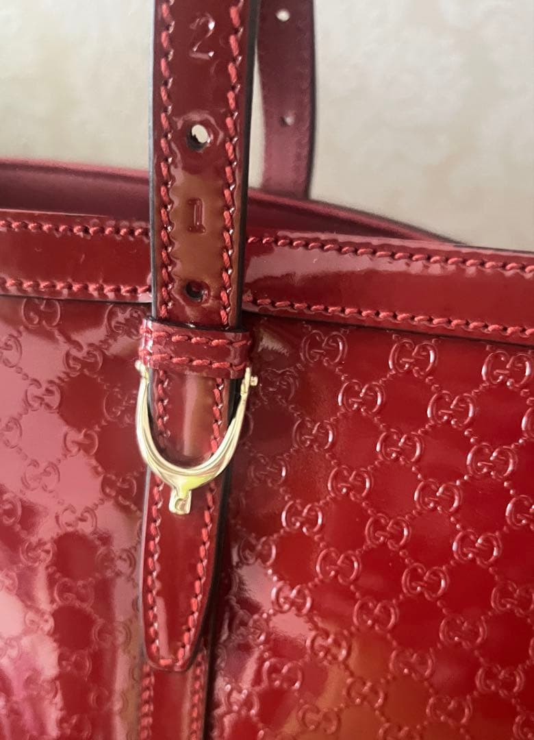 GUCCI Red Patent Enamel Tote Bag Logo Pattern Shoulder #QYC8KF