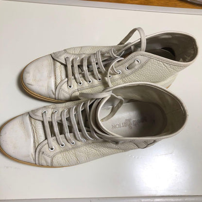 Louis Vuitton white leather chukka boots #PFK5FW