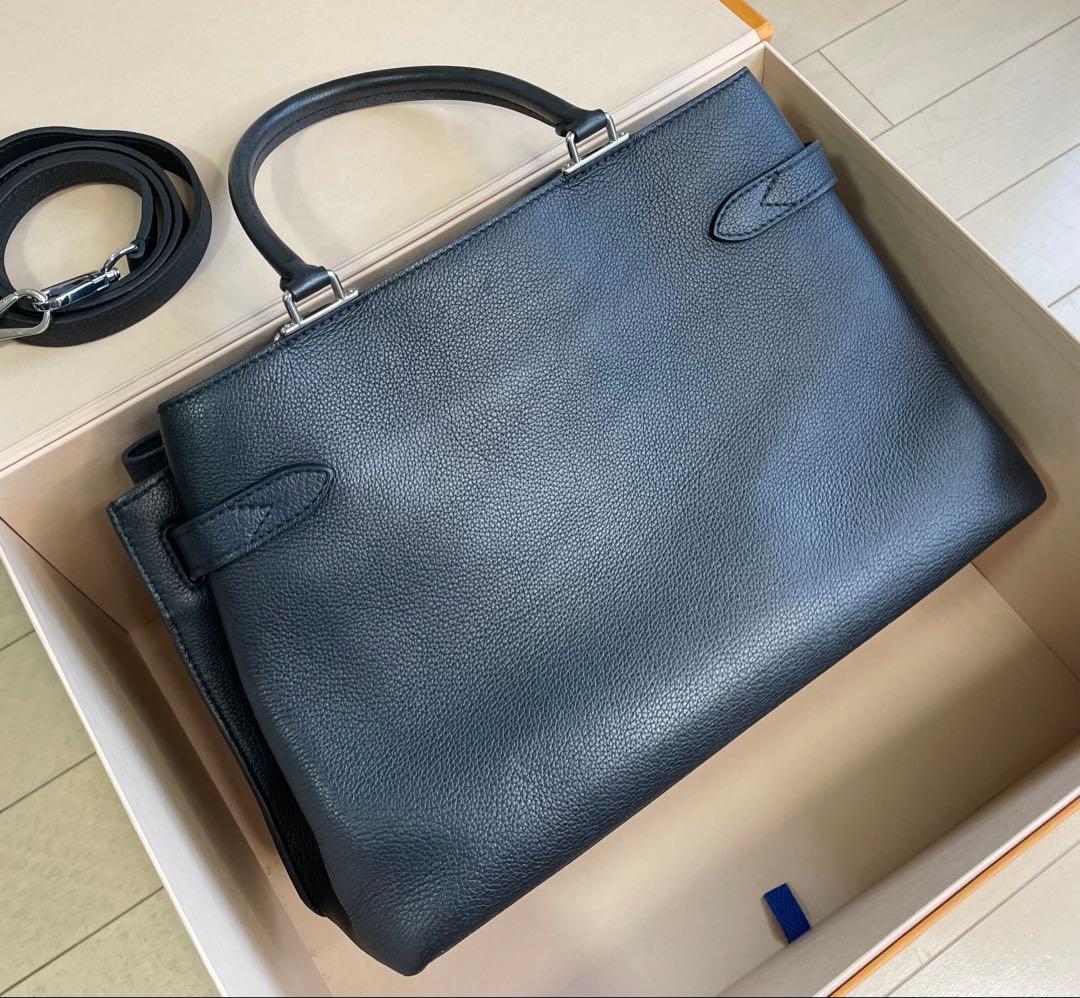 LOUIS VUITTON Lock Me Day Handbag in Black and White Calf #QYG3MQ