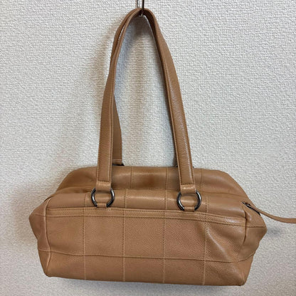 CHANEL Beige Quilted Leather Handbag #QY69JS