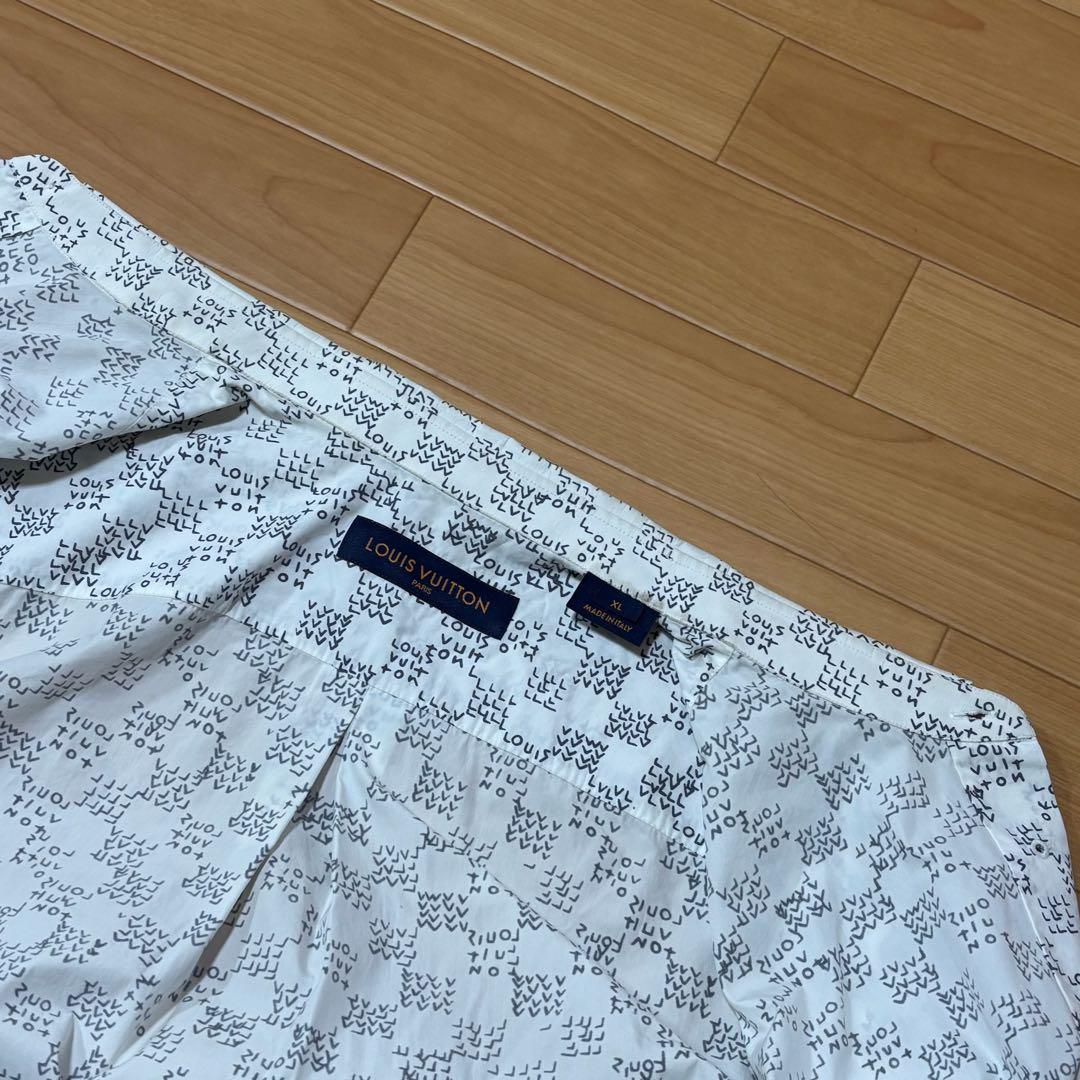 LOUIS VUITTON Logo Long Sleeve Shirt, White, 5S344 #QYDPUR