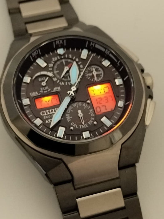 Model Two-tone Citizen Attesa Radio-controlled Solar Digital-Analog Watc #QYJYE7