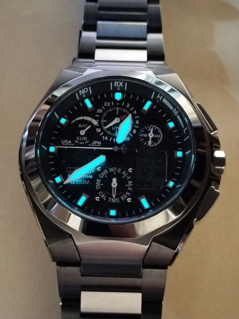 Model Two-tone Citizen Attesa Radio-controlled Solar Digital-Analog Watc #QYJYE7