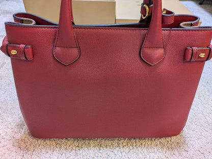 BURBERRY Medium Banner Bag Bordeaux Red Leather Mint #QY8U8P