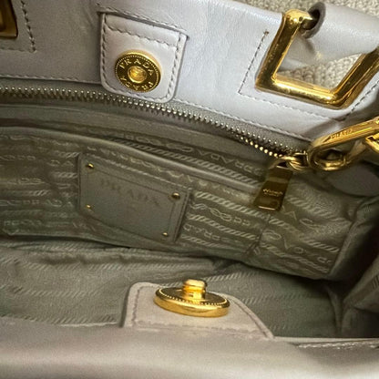 PRADA Mocha Handbag 25 #QY1S2S