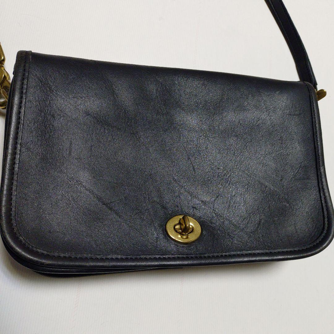 Vintage COACH Black Leather Shoulder Bag Snap Closure Classic USA #QYJQH7
