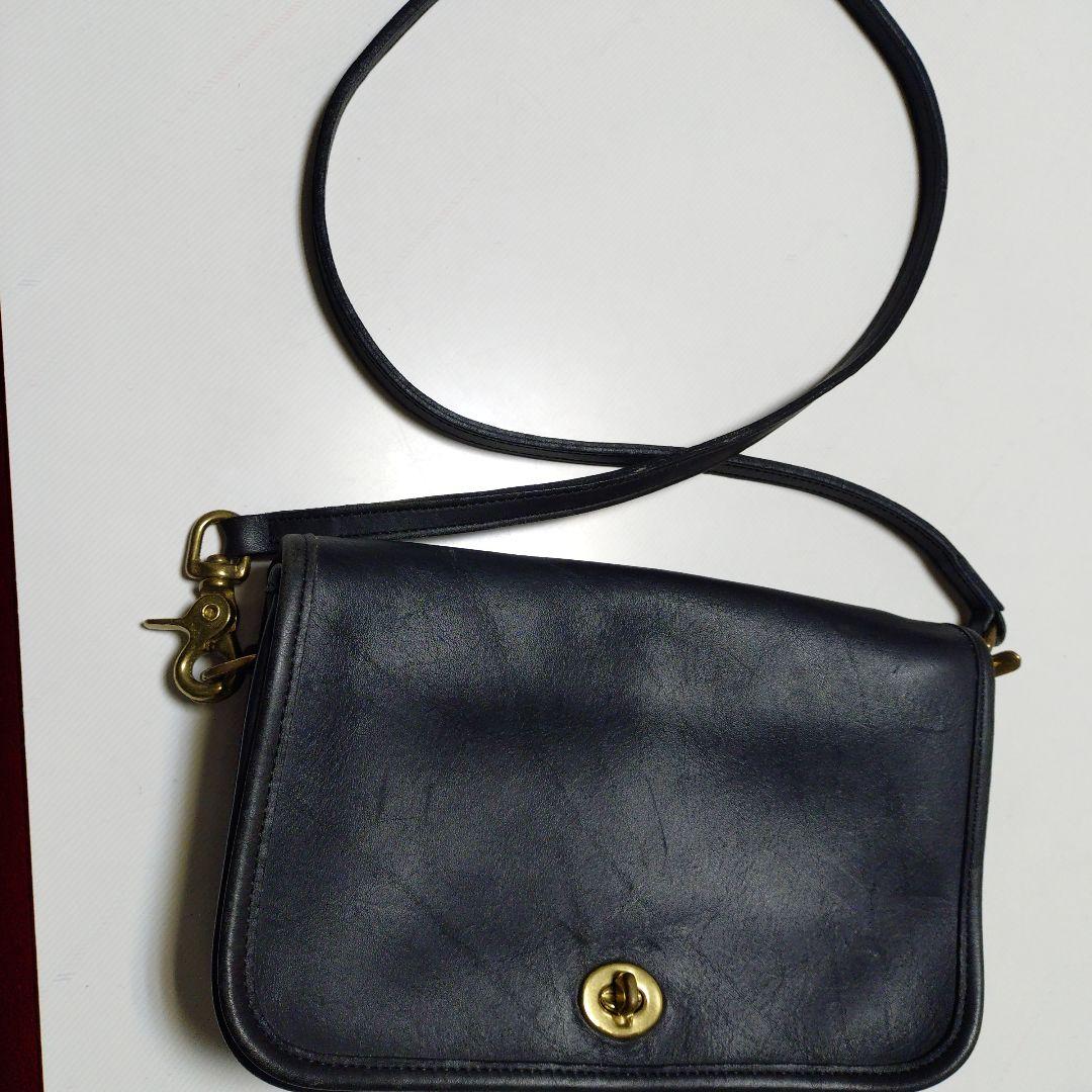 Vintage COACH Black Leather Shoulder Bag Snap Closure Classic USA #QYJQH7