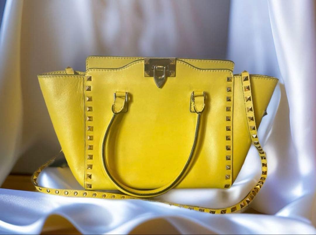 VALENTINO Studded Yellow Leather Handbag Shoulder Strap #QYD51I