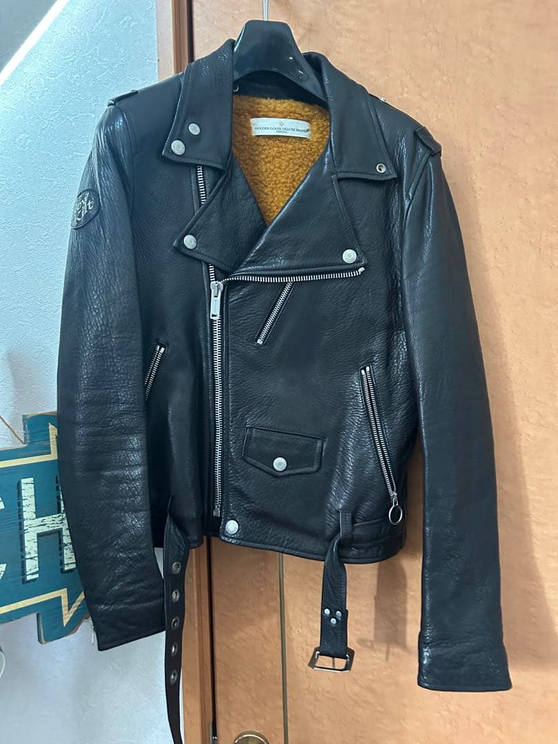 GOLDEN GOOSE DELUXE BRAND Golden Goose worn by Takuya Kimura #QYESR6