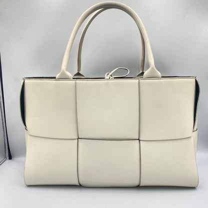 Bottega Veneta Medium Arco Tote White Intrecciato Sheepskin #QYCHJH