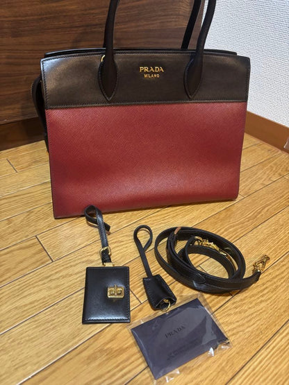 PRADA Prada Saffiano City Bag Large #QYG2YY