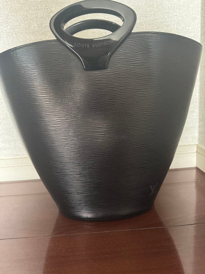LOUIS VUITTON Epi Leather Black Handbag Logo Handle #QYEUVE