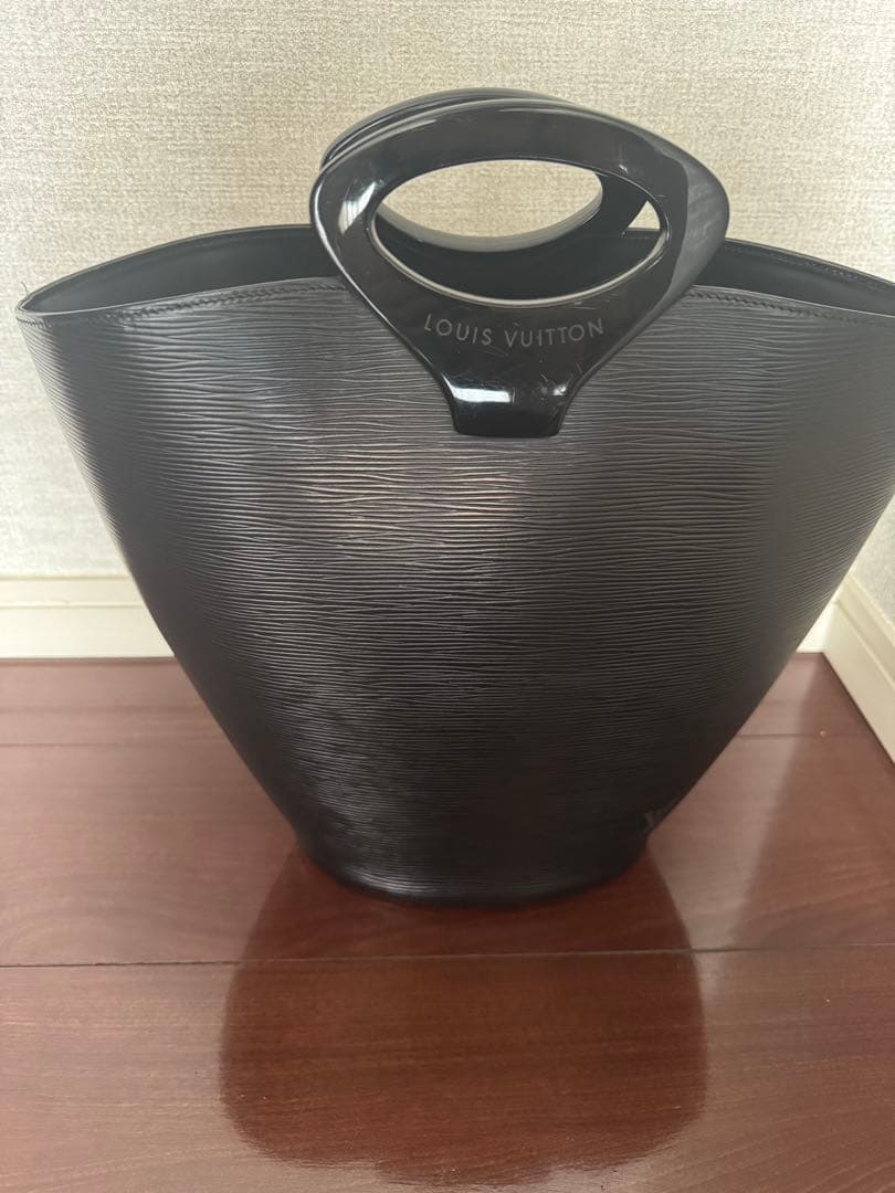 LOUIS VUITTON Epi Leather Black Handbag Logo Handle #QYEUVE