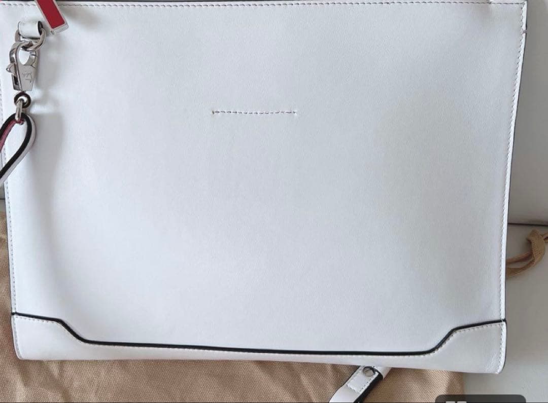 Christian Louboutin Skypouch Calf Paris Love White Leather Party Bag #QYAI84