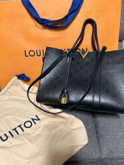 LOUIS VUITTON Handbag Black w/Shoulder Strap Key 34x25x16cm #QYCW5G