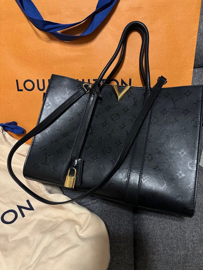 LOUIS VUITTON Handbag Black w/Shoulder Strap Key 34x25x16cm #QYCW5G