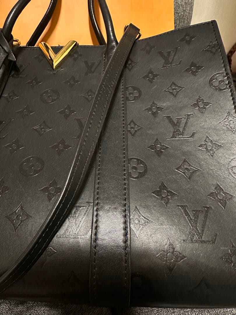 LOUIS VUITTON Handbag Black w/Shoulder Strap Key 34x25x16cm #QYCW5G