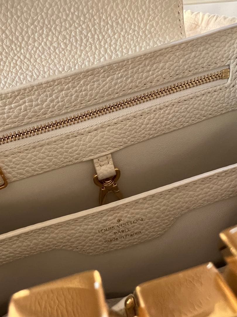 LOUIS VUITTON Capucines BB White Leather Bag w/Shoulder Strap Dust Bag #QYABOV