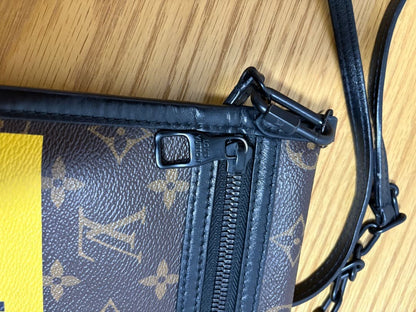 LOUIS VUITTON Messenger Bag M44641 Brown Canvas #QYAIEA