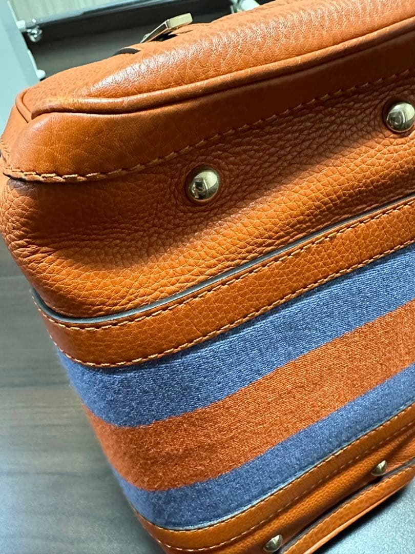 GUCCI Orange Leather Handbag Shoulder Bag Department Store #QYE6FV