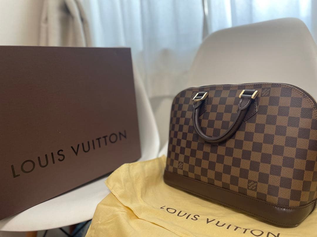 LOUIS VUITTON Alma MM Damier genuine Monogram #QYJ2U2