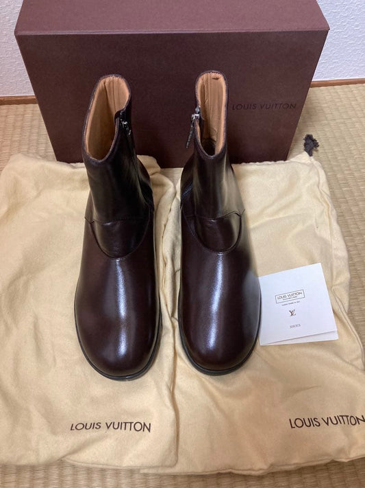 LOUIS VUITTON Brown Side Gore Boots #QY7AGX
