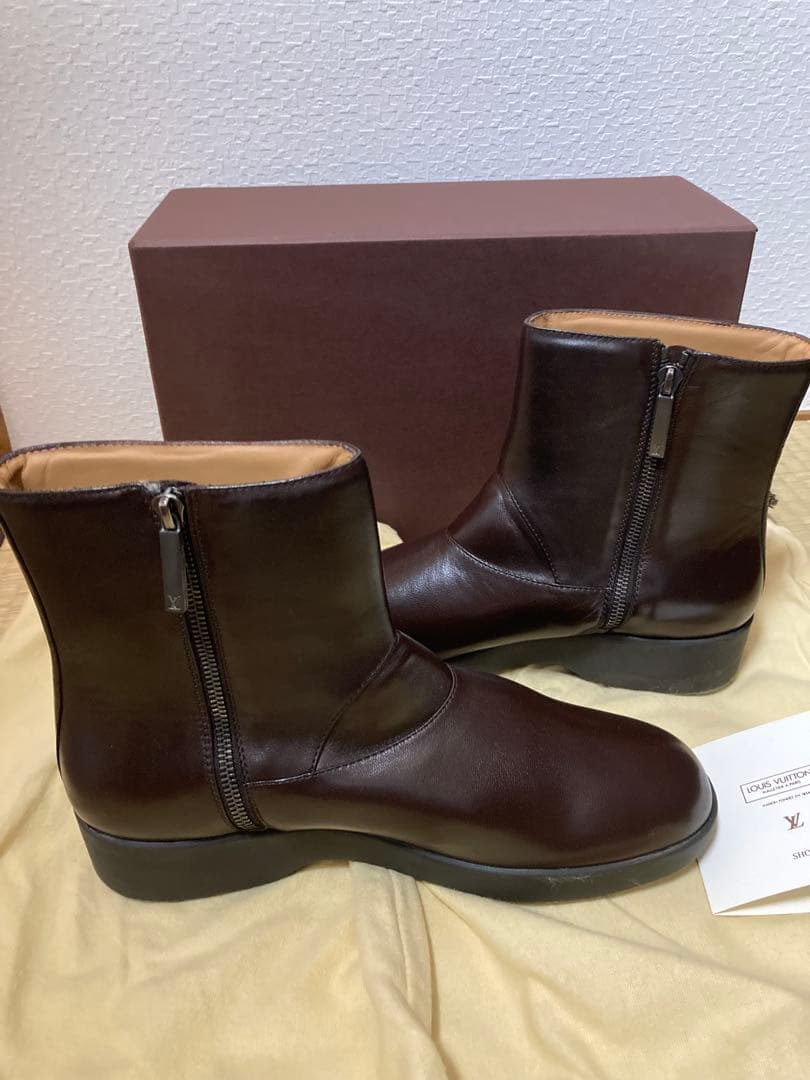LOUIS VUITTON Brown Side Gore Boots #QY7AGX